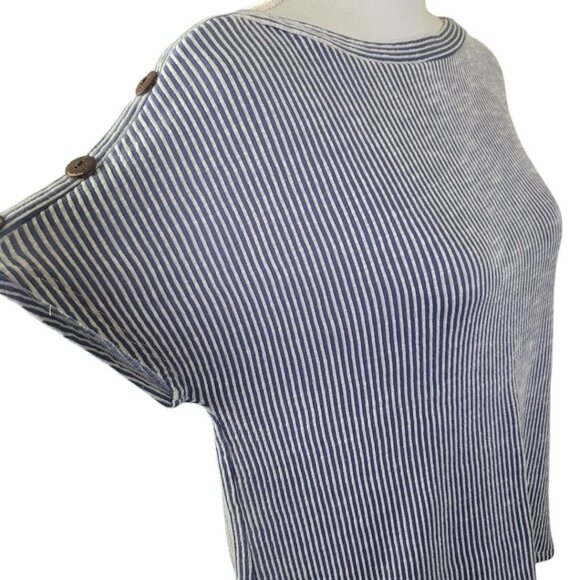 W5 Blouse Button Short Sleeve Striped Vertical Blue White Womens Medium - Picture 2 of 13